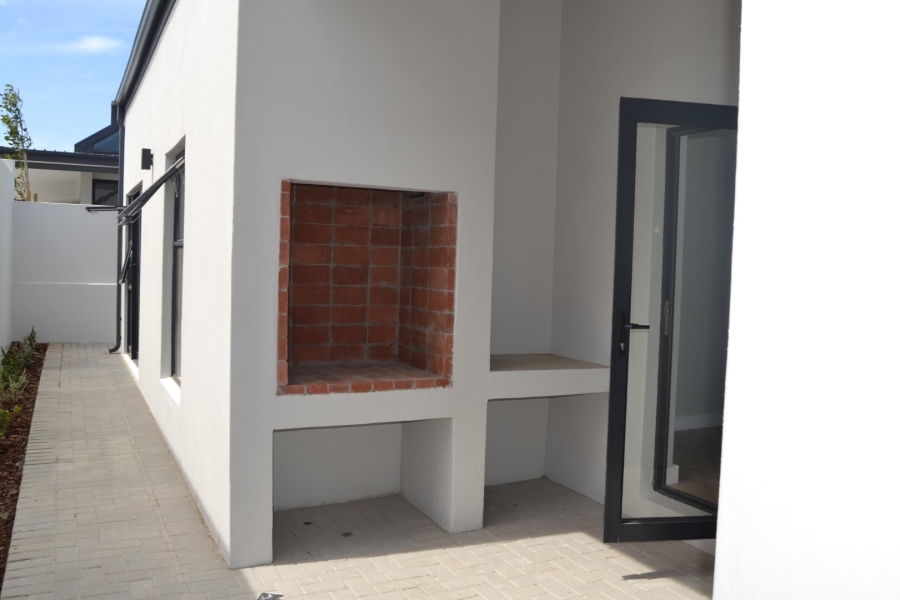 2 Bedroom Property for Sale in Mzuri Estate Western Cape